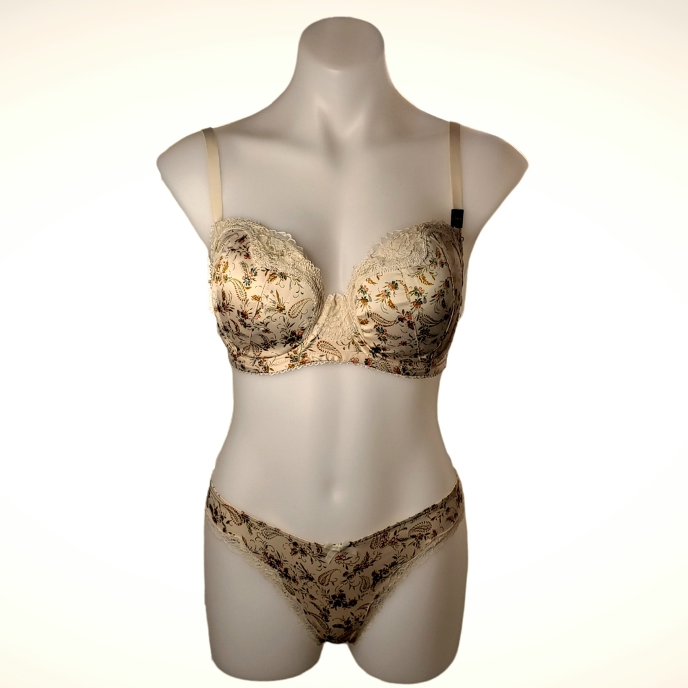 Victoria's Secret Dream Angels Lined Demi         Bra 34DD & Thong Small